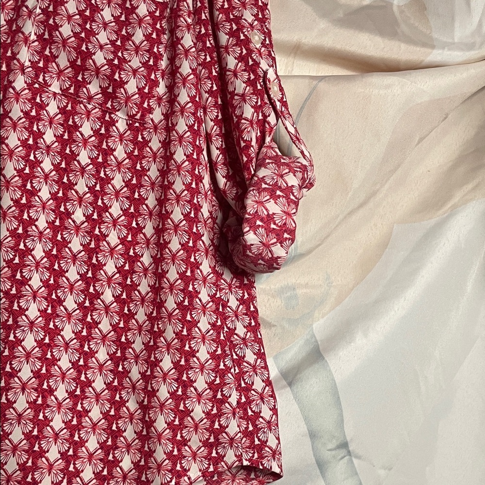Express  Red Patterned Women's Top - Picture 3 of 5